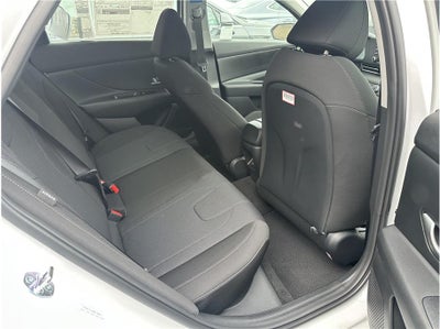 2026 Hyundai Elantra SE Sedan 4D