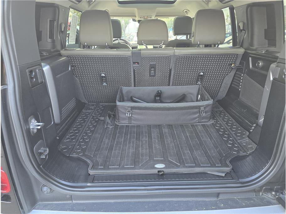 2022 Land Rover Defender 110 S Sport Utility 4D