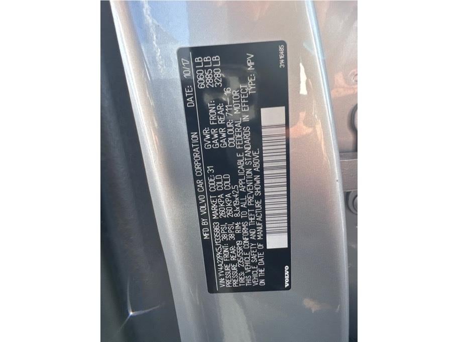 2018 Volvo XC90 T6 Momentum Sport Utility 4D