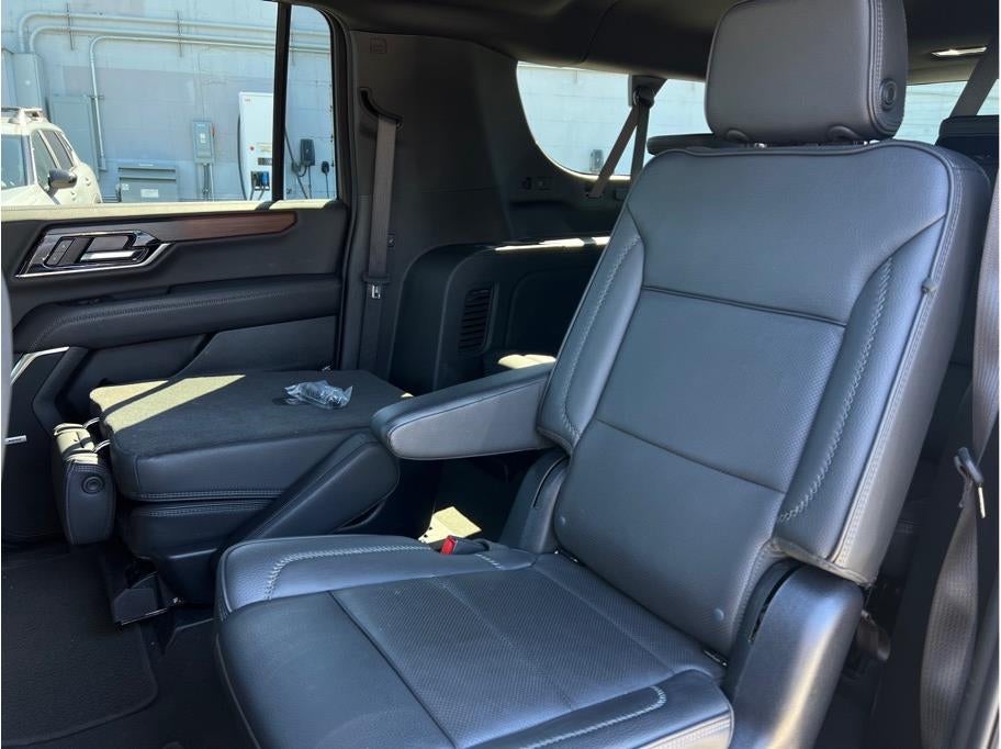 2025 GMC Yukon XL Denali Sport Utility 4D
