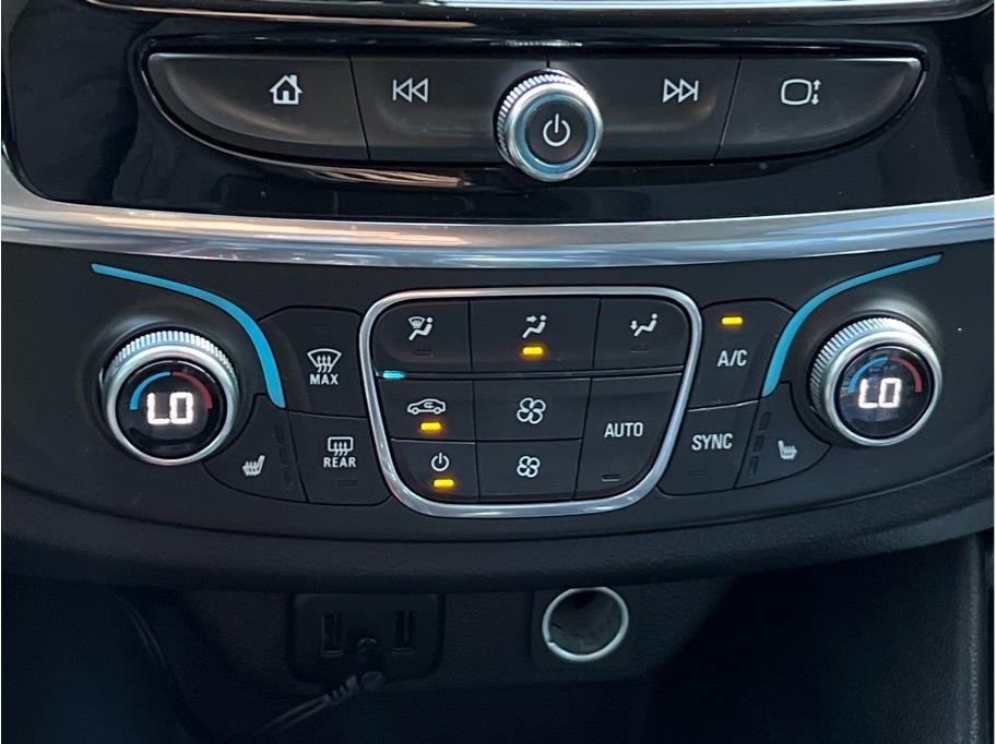 2019 Chevrolet Traverse LT Sport Utility 4D