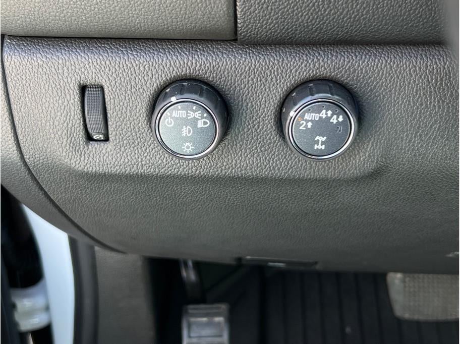 2022 GMC Canyon Crew Cab AT4 Pickup 4D 5 ft