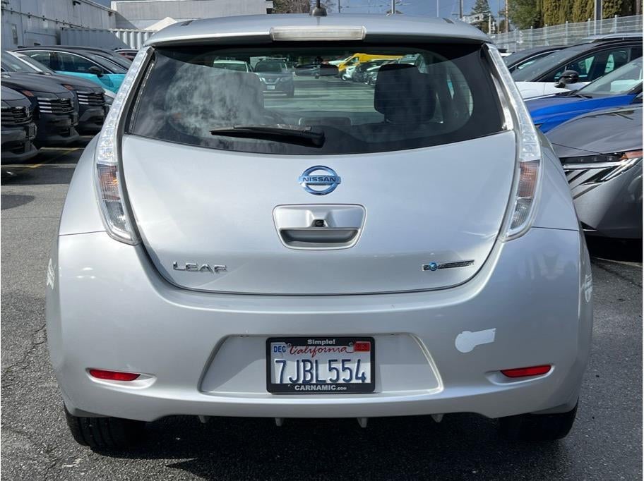 2015 Nissan LEAF S Hatchback 4D