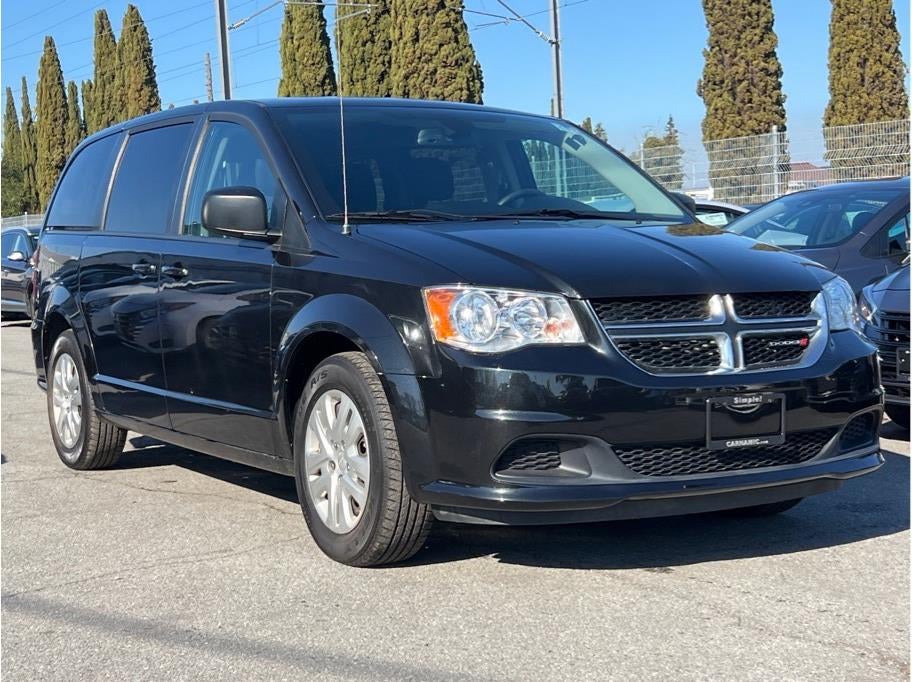2018 Dodge Grand Caravan Passenger SE Minivan 4D