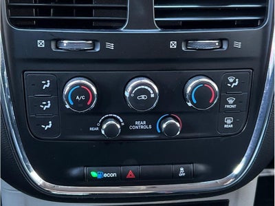 2019 Dodge Grand Caravan Passenger SE Minivan 4D