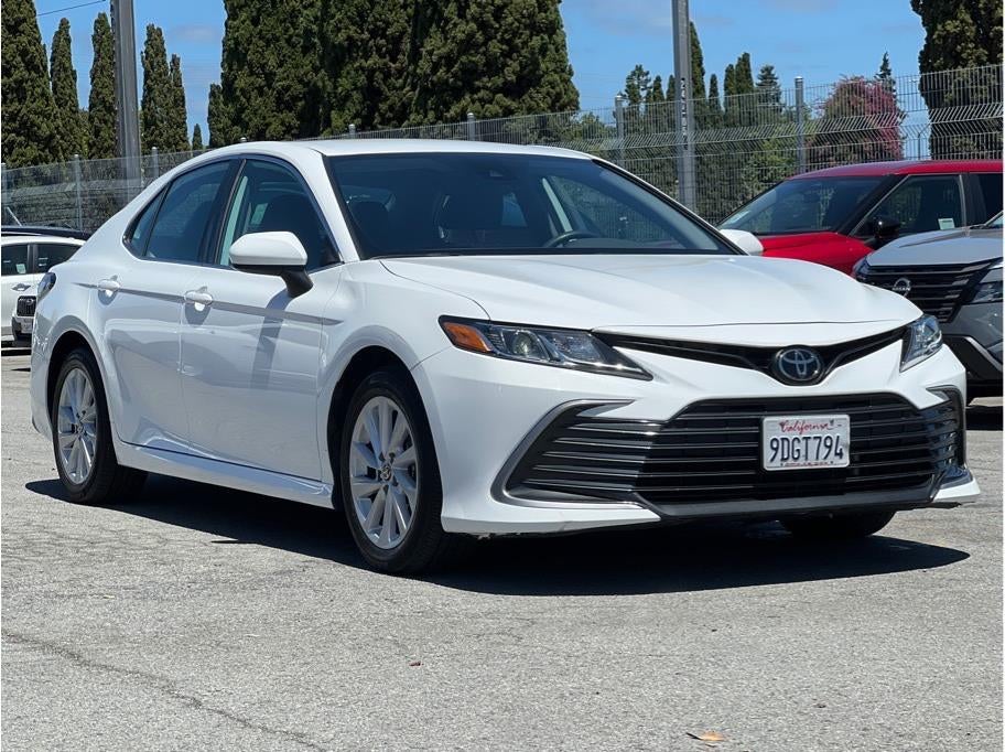 2023 Toyota Camry LE Sedan 4D