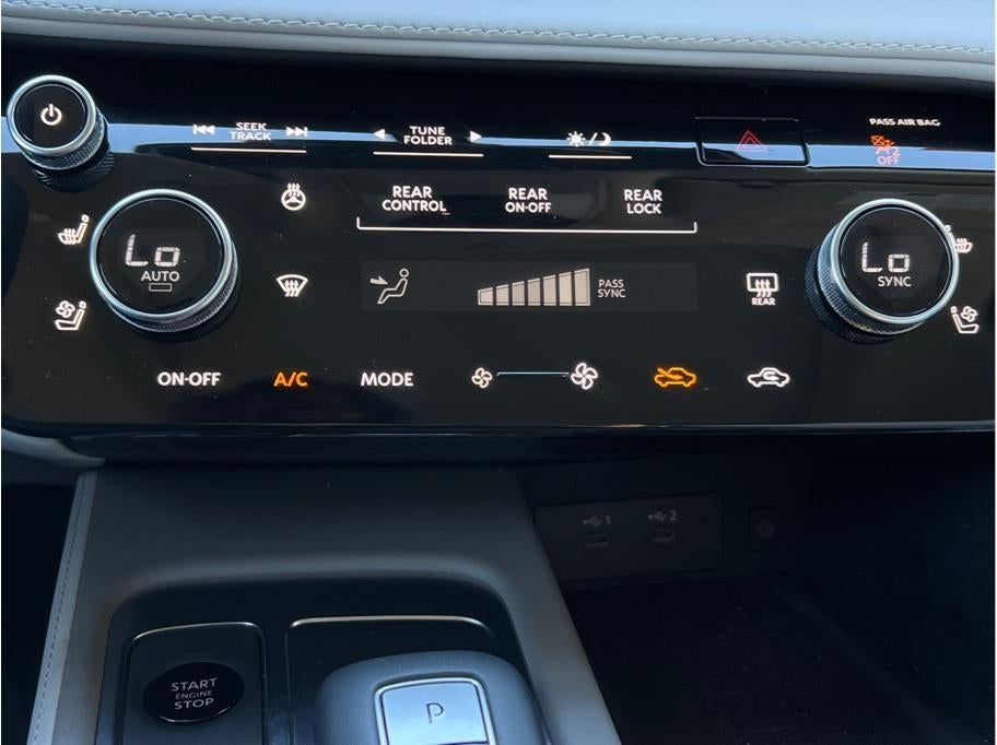 2026 INFINITI QX60 LUXE Sport Utility 4D