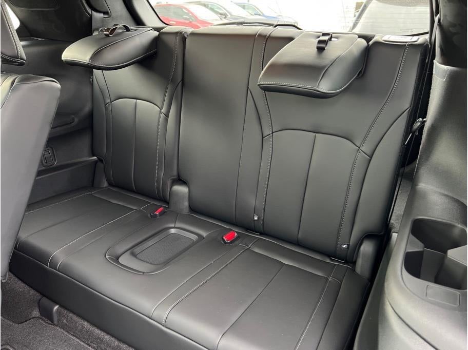 2025 INFINITI QX60 LUXE Sport Utility 4D