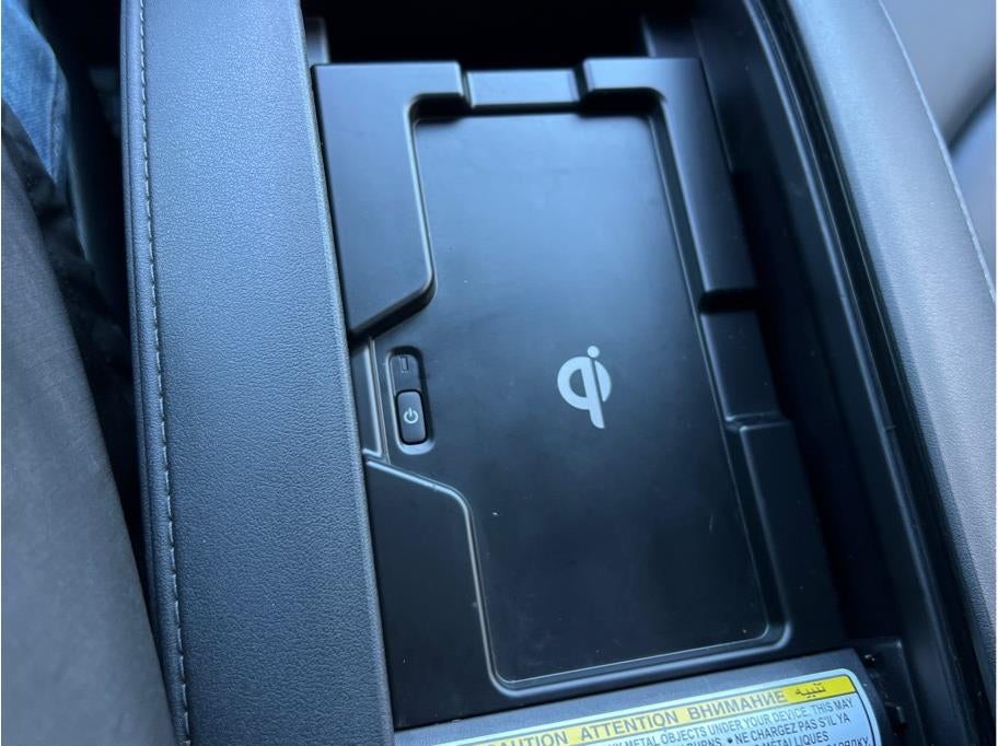 2021 Toyota Highlander XLE Sport Utility 4D