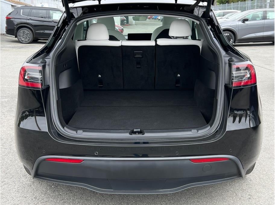 2022 Tesla Model Y Performance Sport Utility 4D