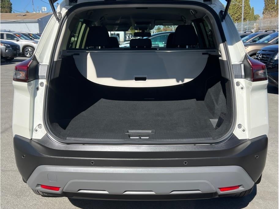 2023 Nissan Rogue SV (2023.5) Sport Utility 4D