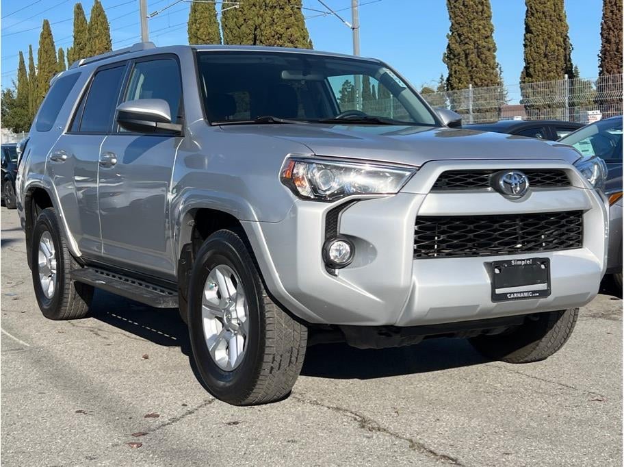 2018 Toyota 4Runner SR5 Sport Utility 4D