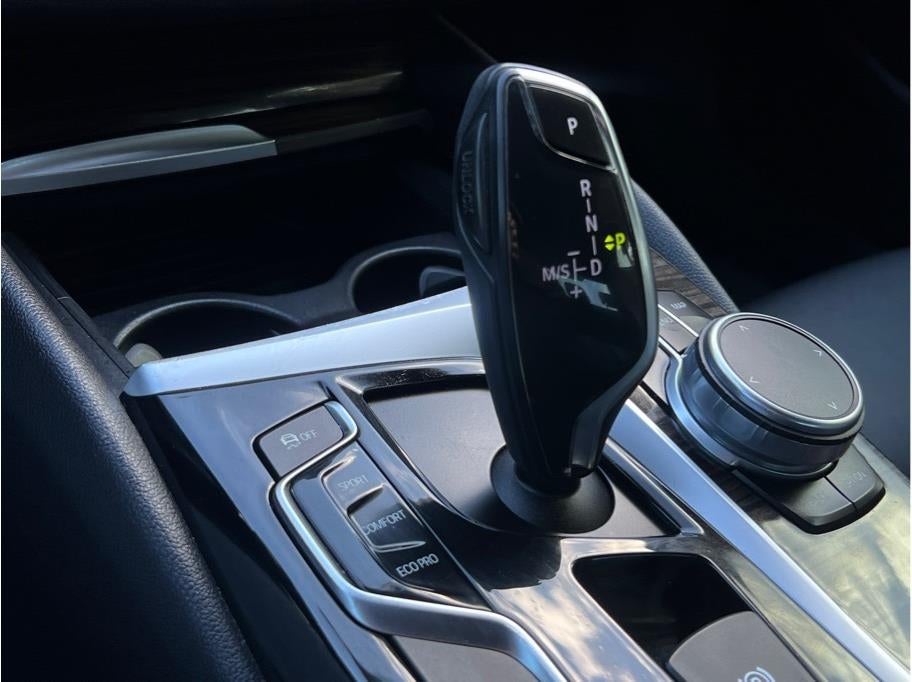 2018 BMW 5 Series 530i Sedan 4D