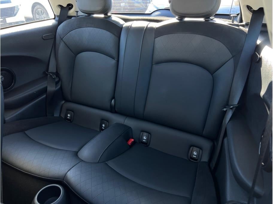 2023 MINI Hardtop 2 Door Cooper SE Hatchback 2D