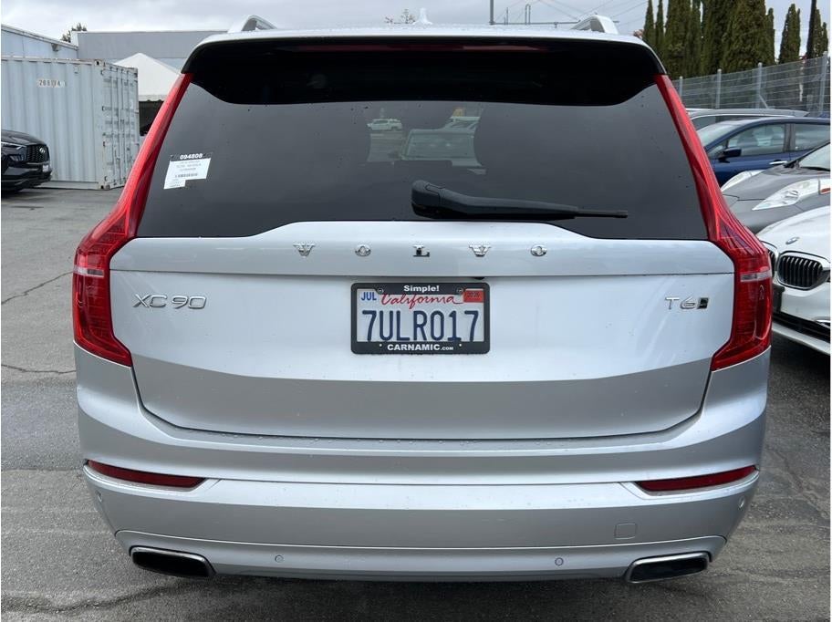 2016 Volvo XC90 T6 Momentum Sport Utility 4D