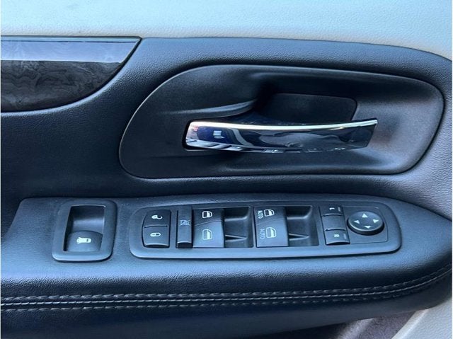 2019 Dodge Grand Caravan Passenger SE Minivan 4D