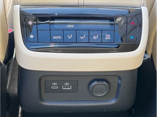 2023 INFINITI QX60 LUXE Sport Utility 4D