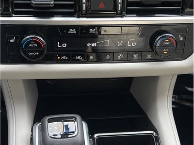 2022 Nissan Pathfinder SV Sport Utility 4D