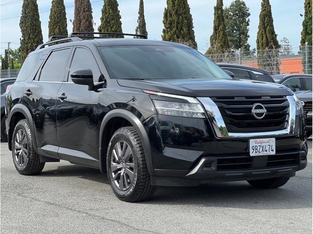2022 Nissan Pathfinder SV Sport Utility 4D