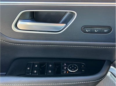 2025 INFINITI QX80 SENSORY Sport Utility 4D