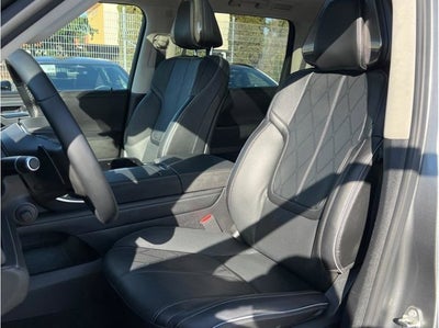 2025 INFINITI QX80 SENSORY Sport Utility 4D