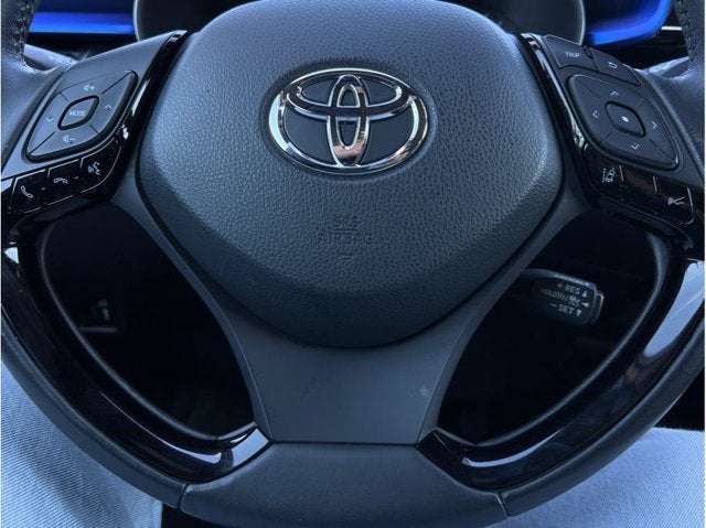 2021 Toyota C-HR XLE Sport Utility 4D