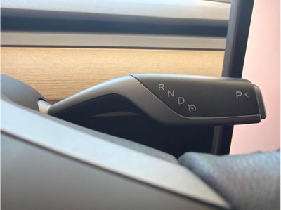 2023 Tesla Model Y Long Range Sport Utility 4D
