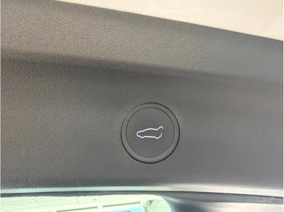 2023 Tesla Model Y Long Range Sport Utility 4D