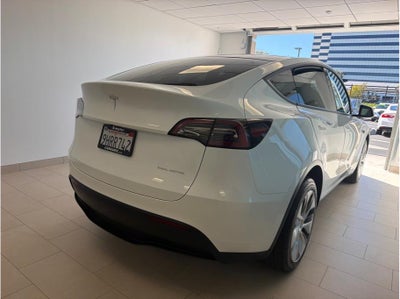 2023 Tesla Model Y Long Range Sport Utility 4D