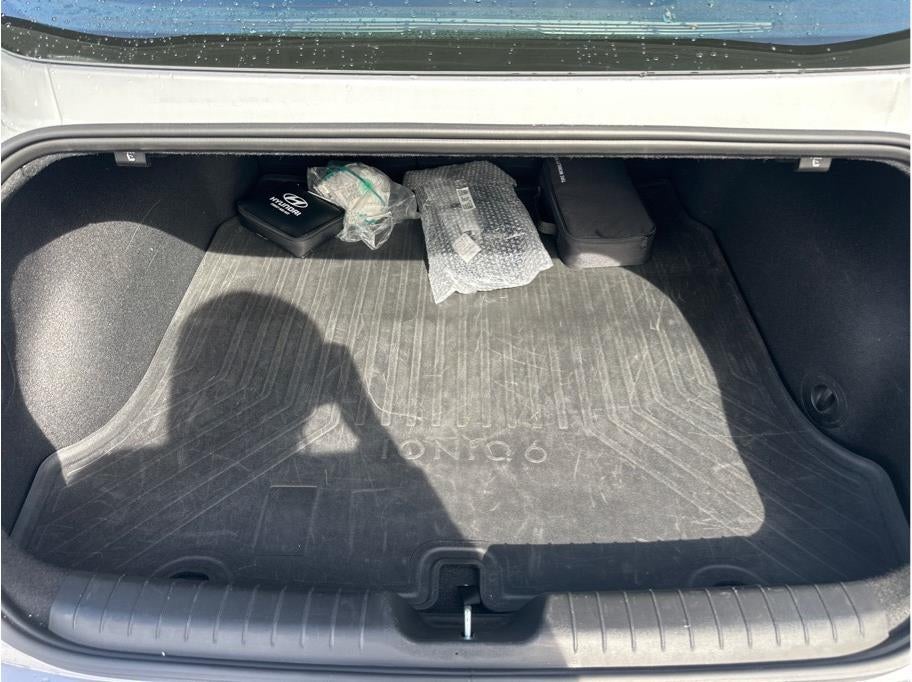 2024 Hyundai IONIQ 6 SE Sedan 4D