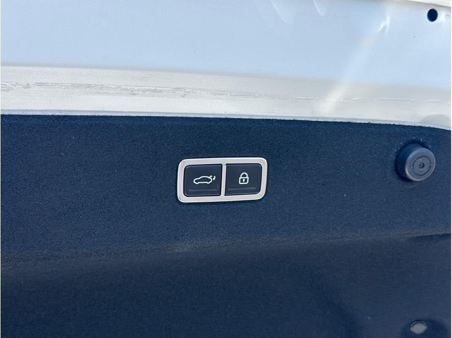 2024 Hyundai IONIQ 6 SEL Sedan 4D