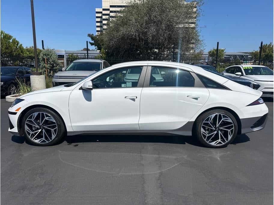 2024 Hyundai IONIQ 6 SEL Sedan 4D