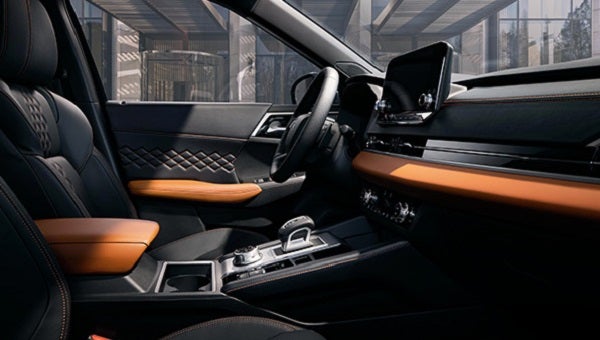 2023 Outlander Interior | San Jose Mitsubishi in San Jose CA